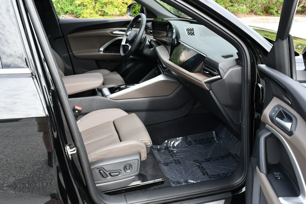 Used 2025 Audi Q5 Prestige AWD/4WD image 20