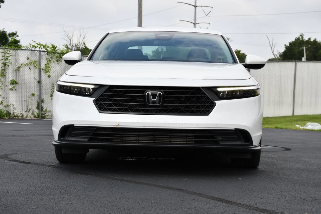 Used 2023 Honda Accord LX image 2