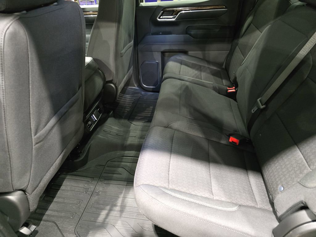 New 2026 GMC Sierra 1500 SLE AWD/4WD image 14