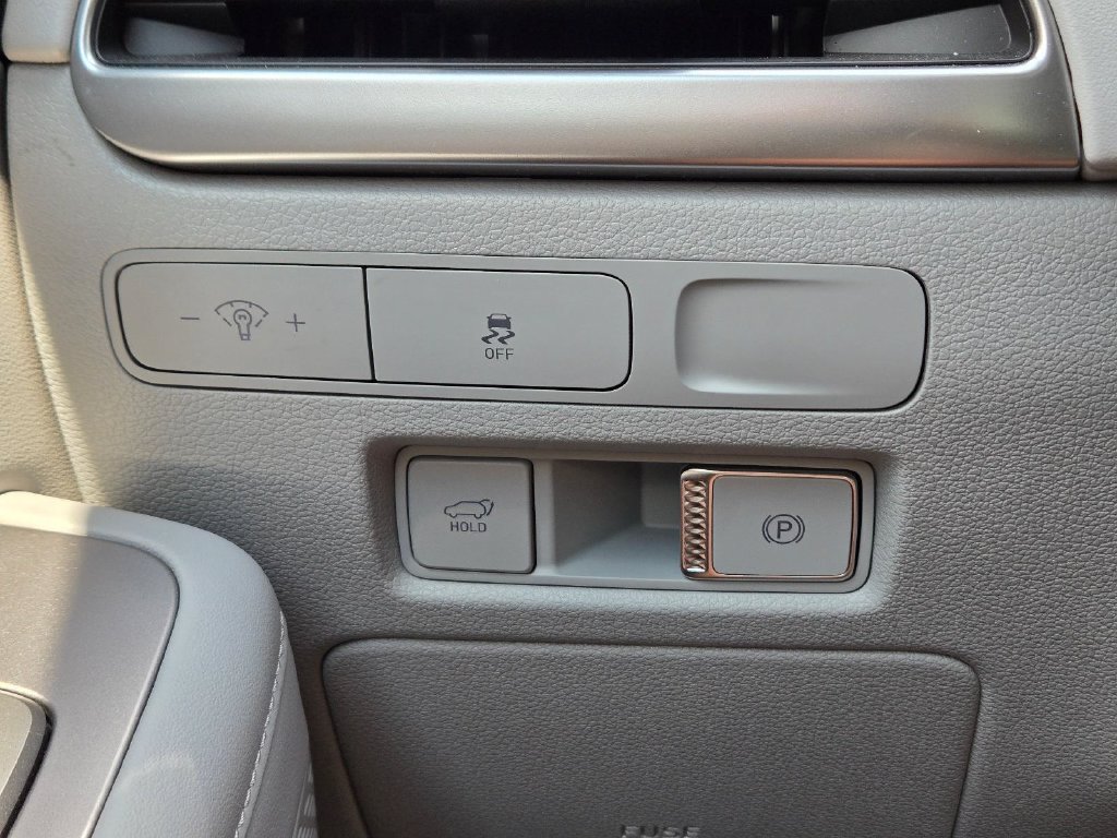 Certified 2025 Hyundai Palisade SEL FWD image 23