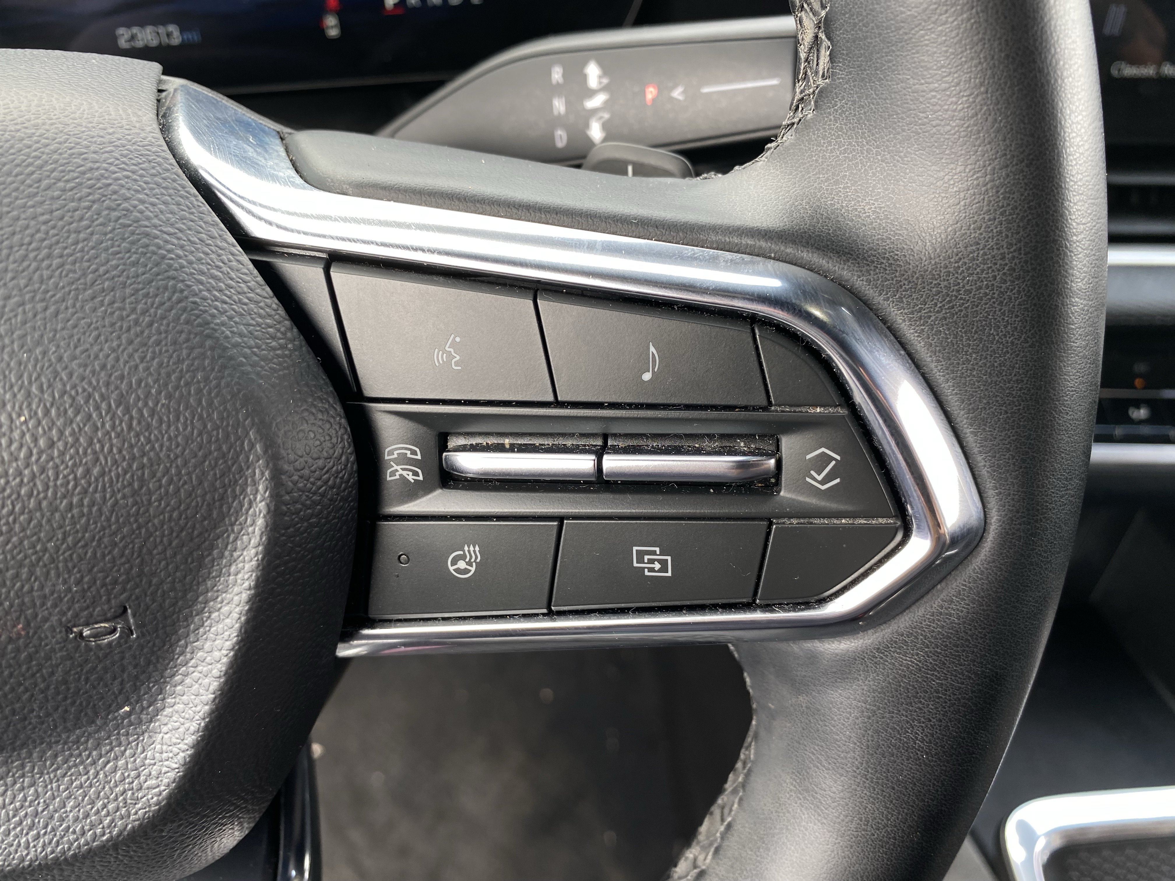 Used 2025 Chevrolet Equinox LT FWD image 27