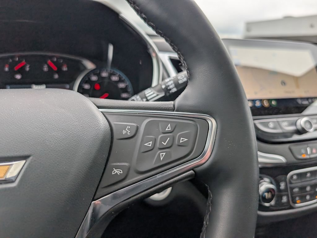 Used 2024 Chevrolet Equinox Premier AWD/4WD image 14