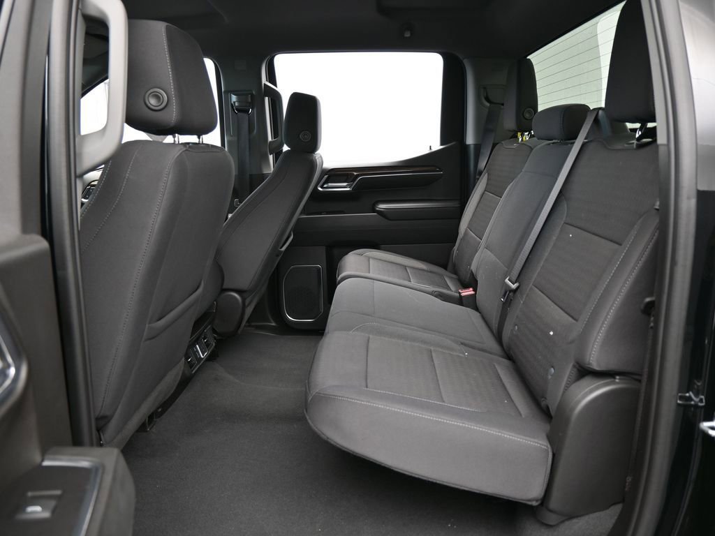 Used 2023 Chevrolet Silverado 1500 LT image 33