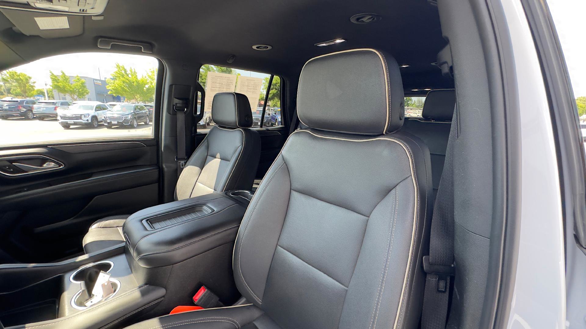 Used 2023 GMC Yukon SLT image 22