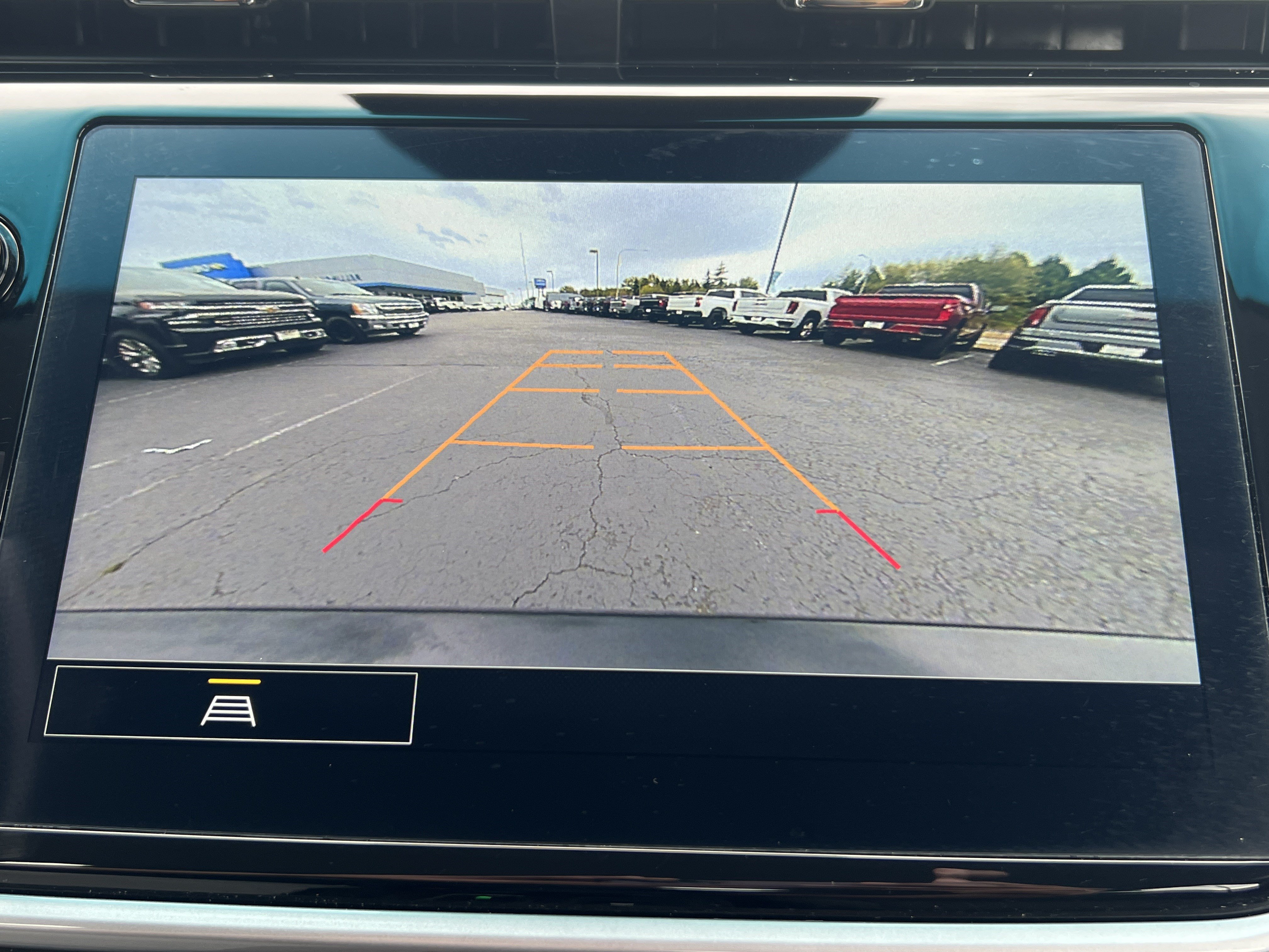 Used 2023 Chevrolet Bolt LT FWD image 11