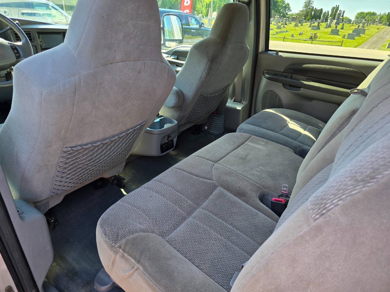 Used 2004 Ford Excursion XLT AWD/4WD image 23