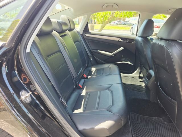 Used 2015 Volkswagen Passat 1.8T Limited Edition image 17