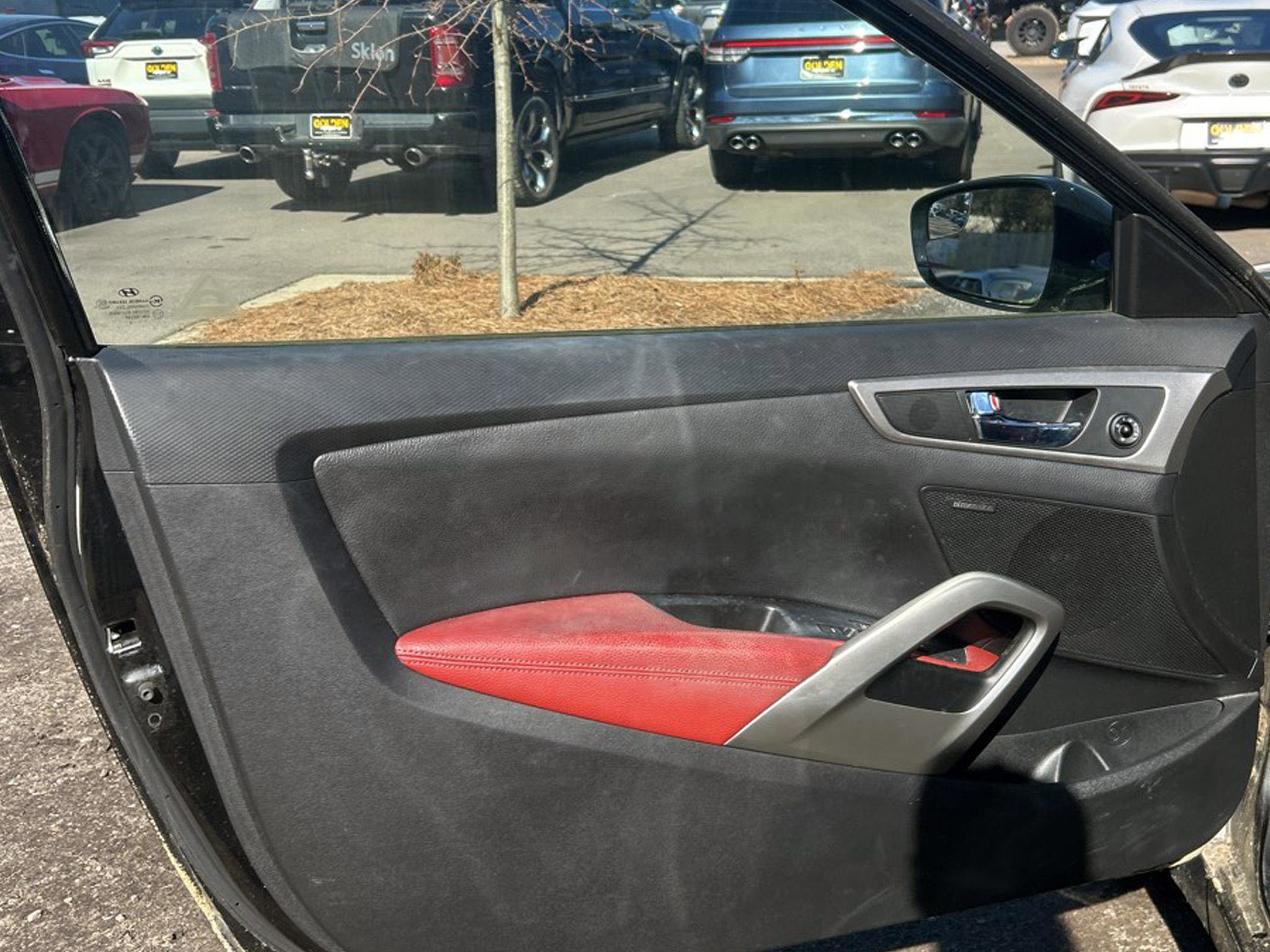 Used 2014 Hyundai Veloster w/ Technology Package 03 image 19