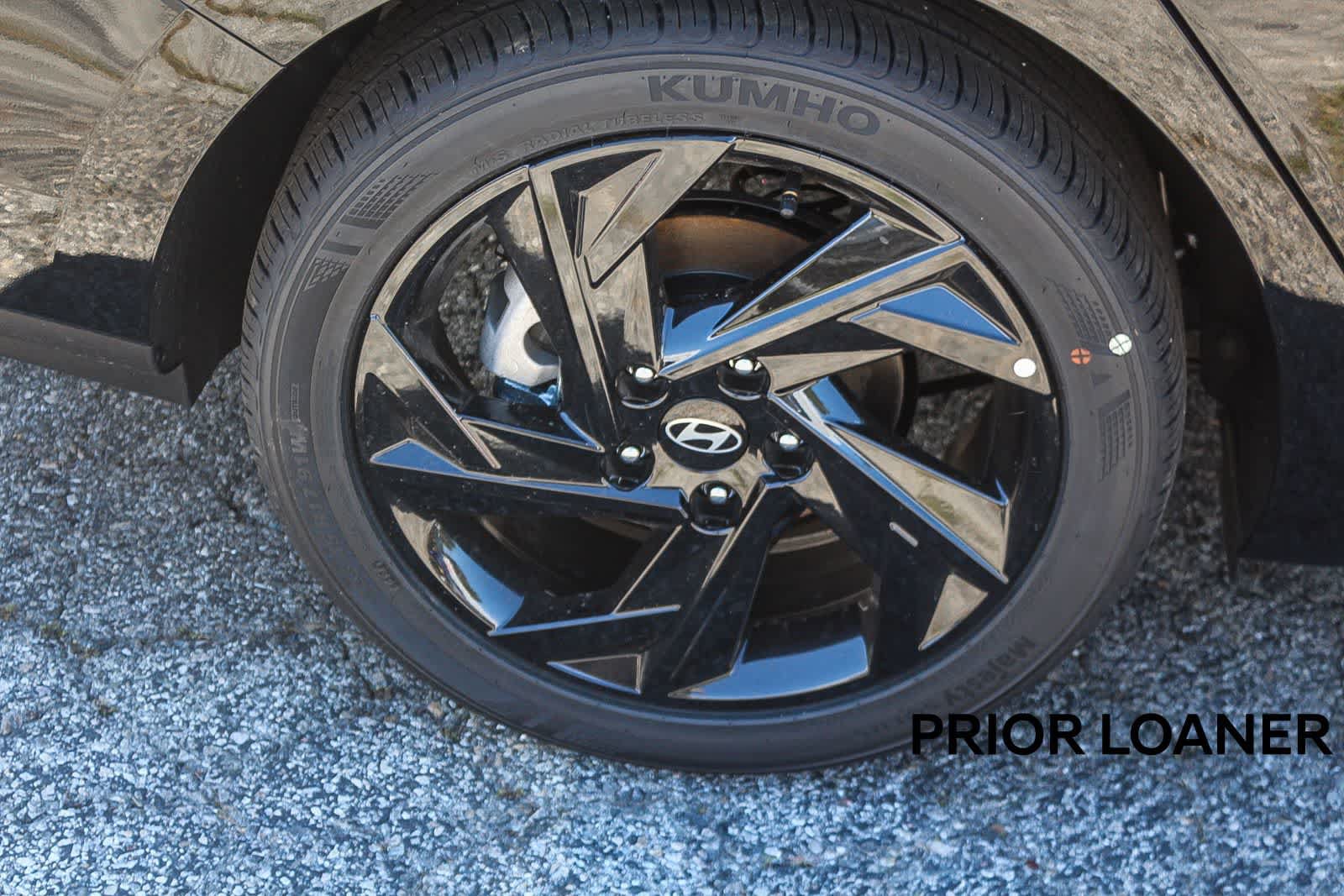 Certified 2026 Hyundai Elantra Sport FWD image 11