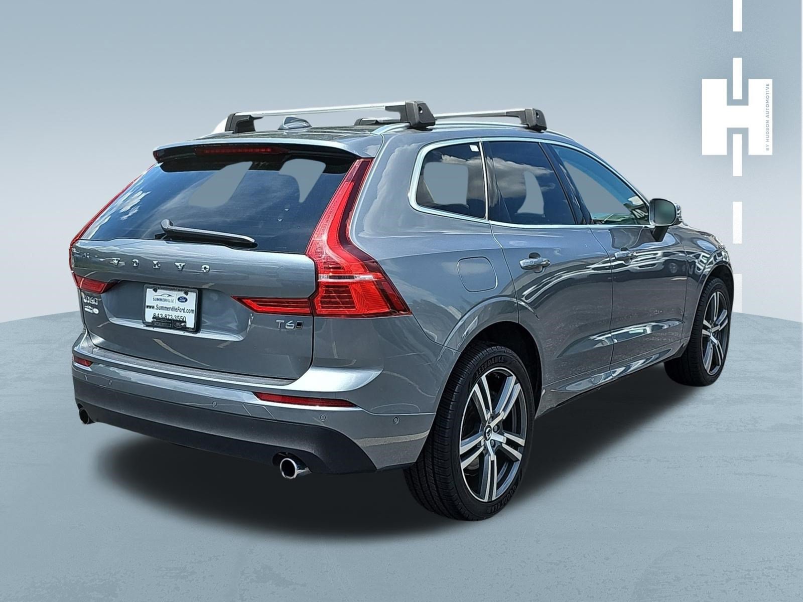Used 2019 Volvo XC60 T6 Momentum w/ Multimedia Package AWD/4WD image 3