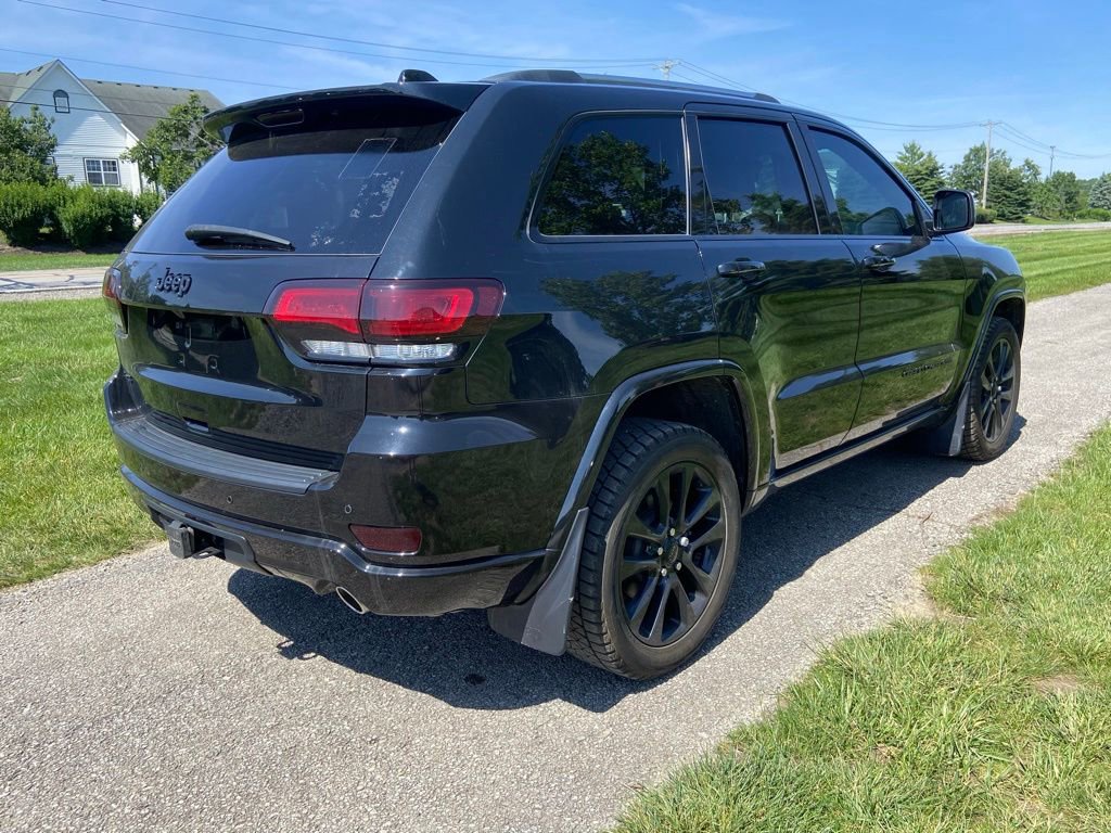 Used 2021 Jeep Grand Cherokee Altitude AWD/4WD image 5