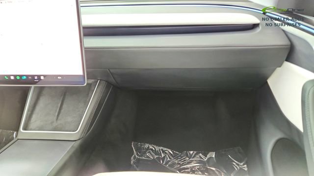 Used 2026 Tesla Model Y Long Range image 35