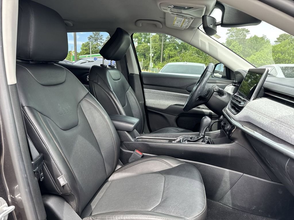 Used 2022 Jeep Compass Latitude AWD/4WD image 22