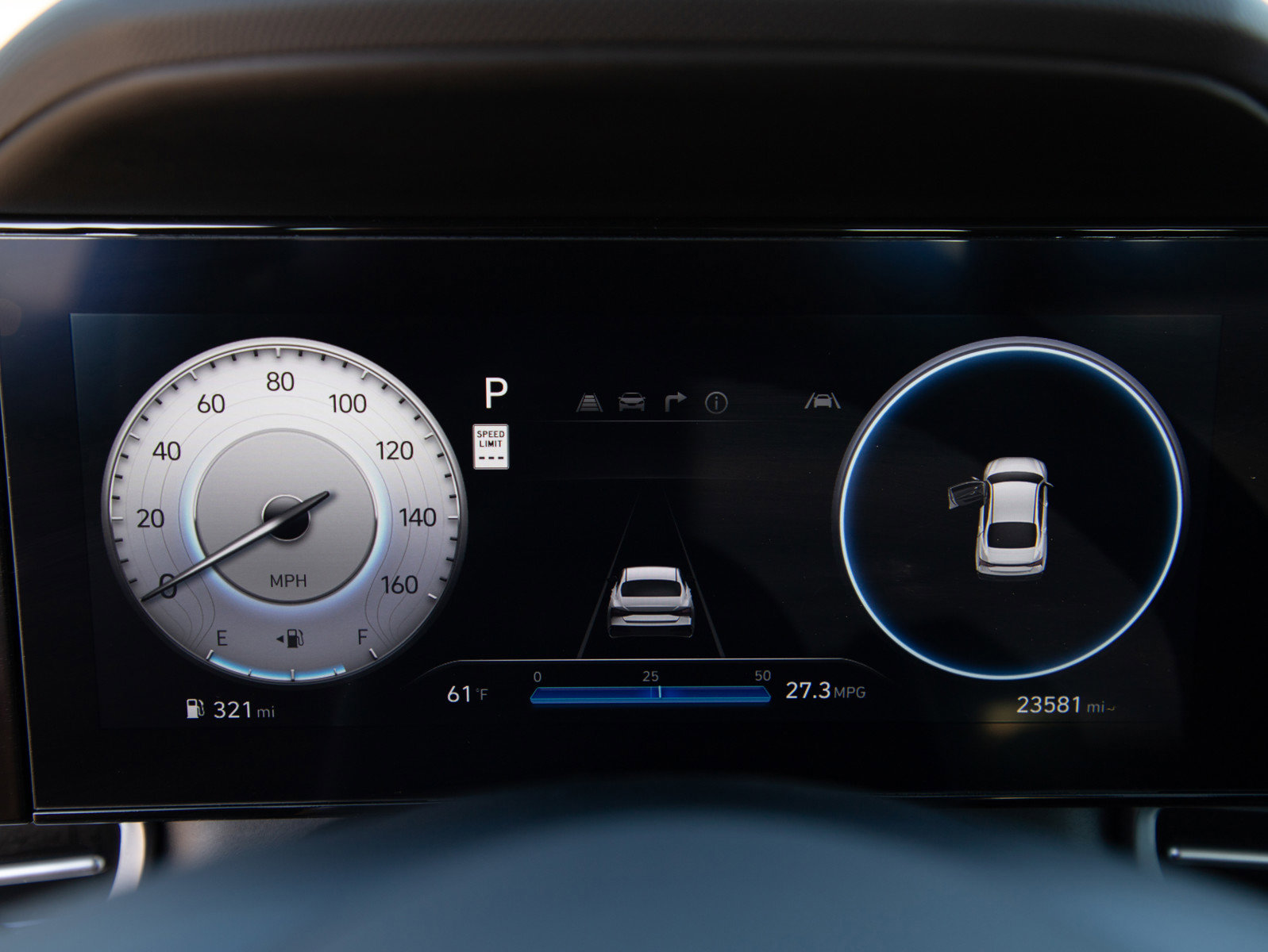 Used 2025 Hyundai Elantra SEL FWD image 19