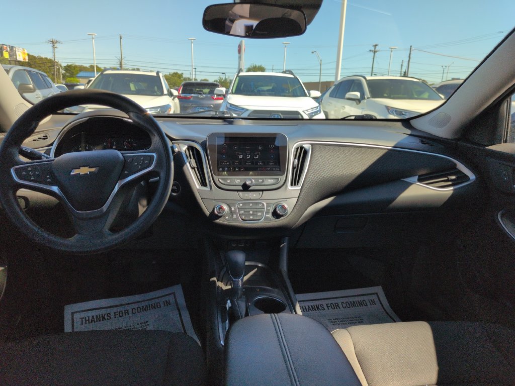 Used 2023 Chevrolet Malibu LT w/ Driver Confidence Package FWD image 12
