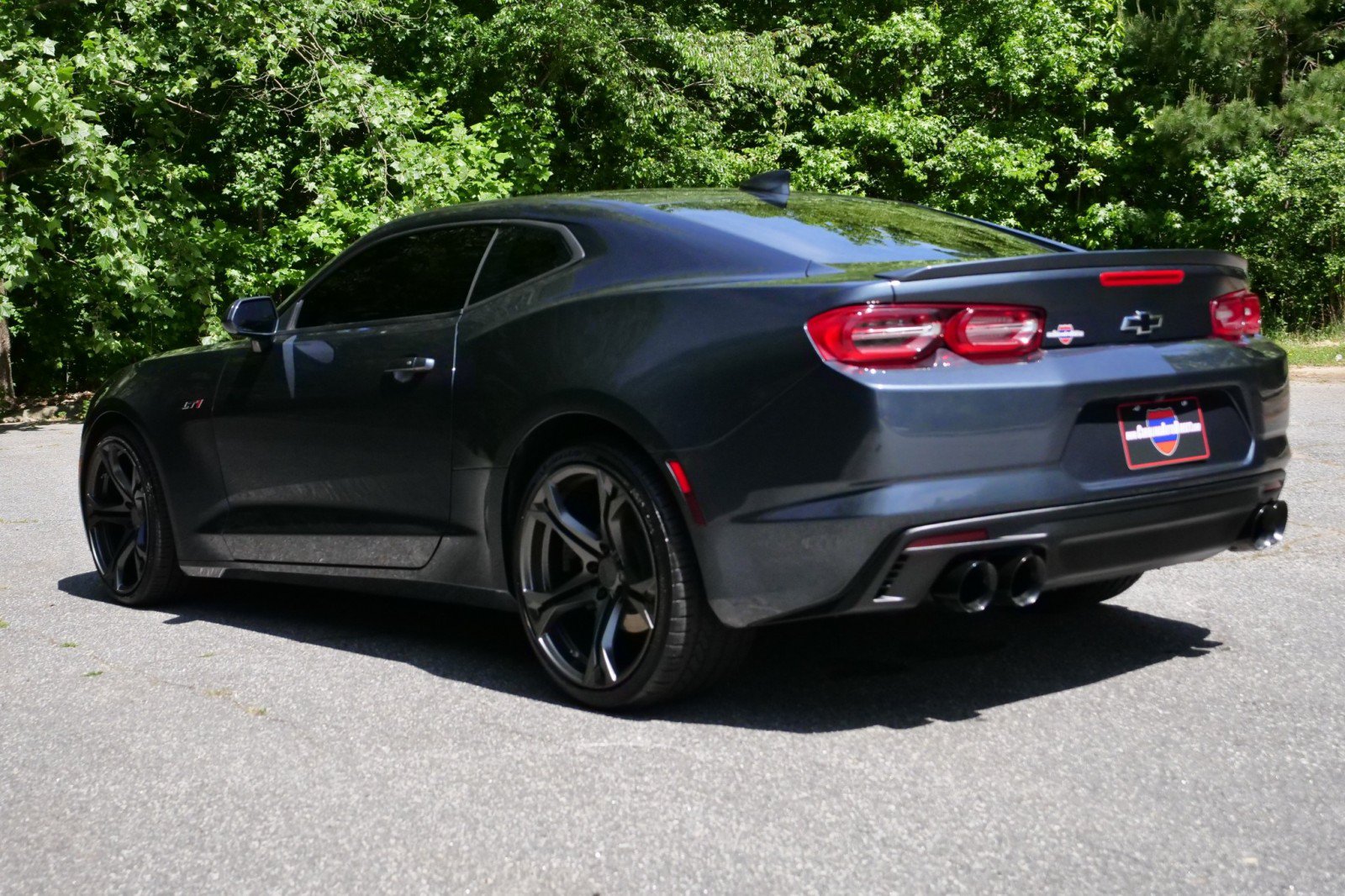 Used 2022 Chevrolet Camaro LT RWD image 18