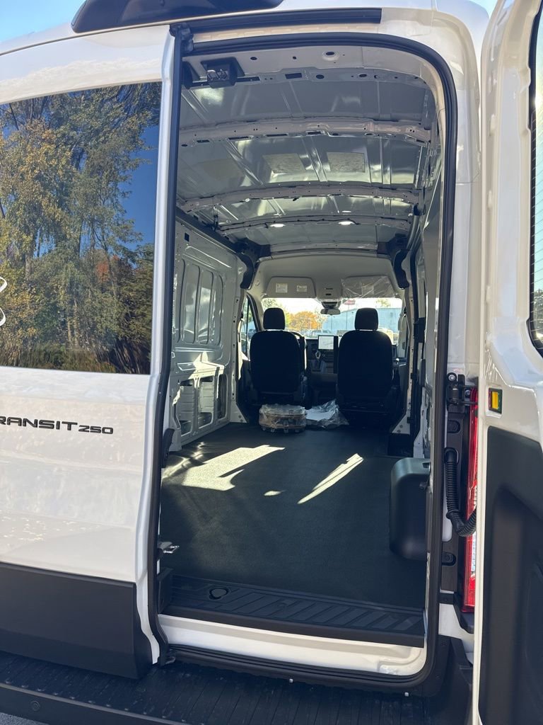 New 2026 Ford Transit 250 148 Medium Roof w/ Exterior Upgrade Package RWD image 11