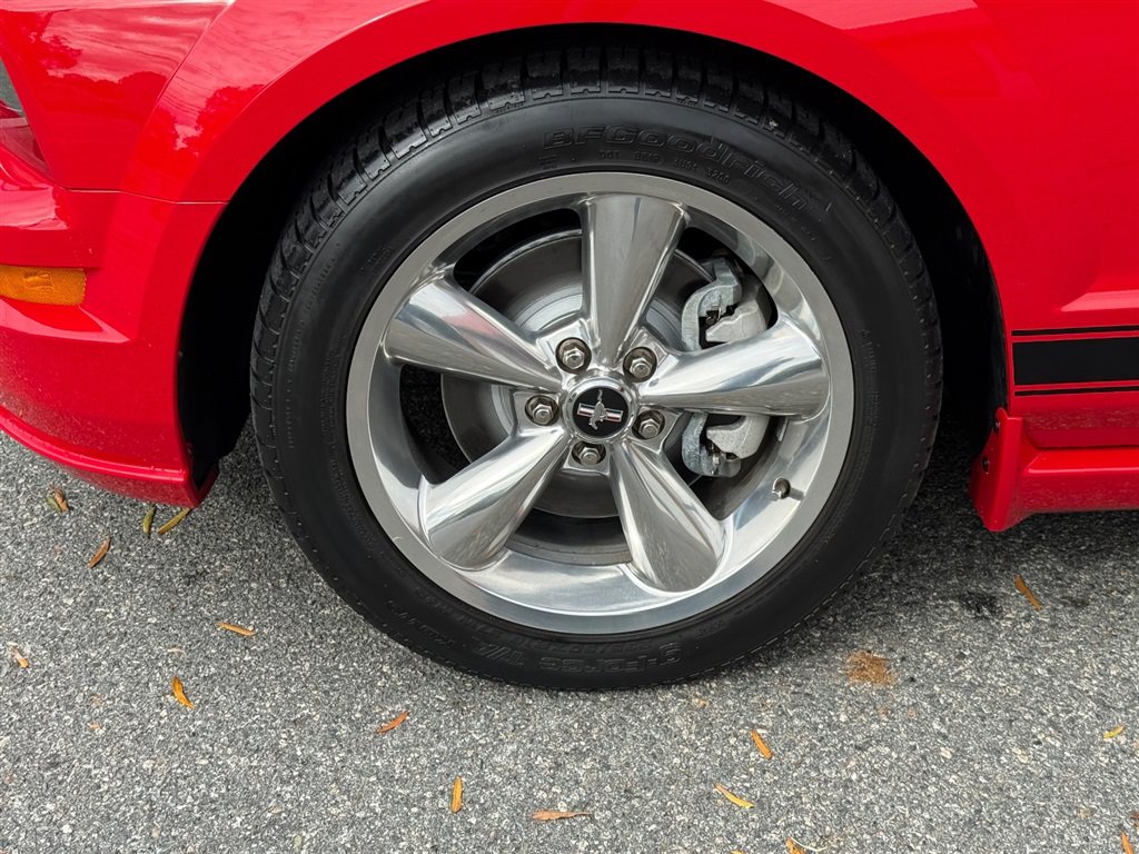 Used 2007 Ford Mustang GT RWD image 16