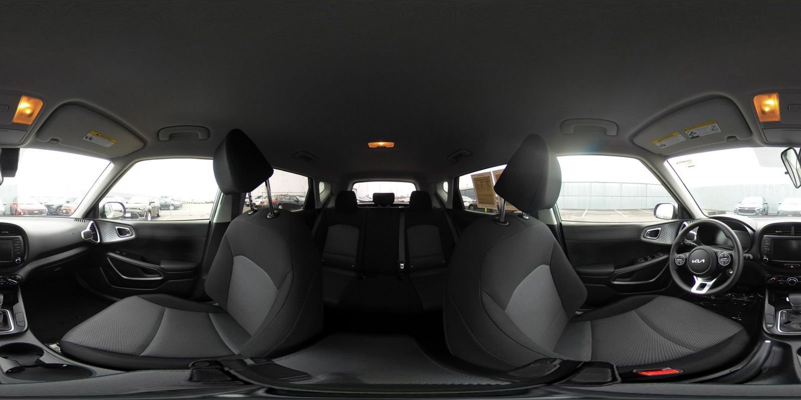 Used 2025 Kia Soul LX w/ LX Technology Package FWD image 40