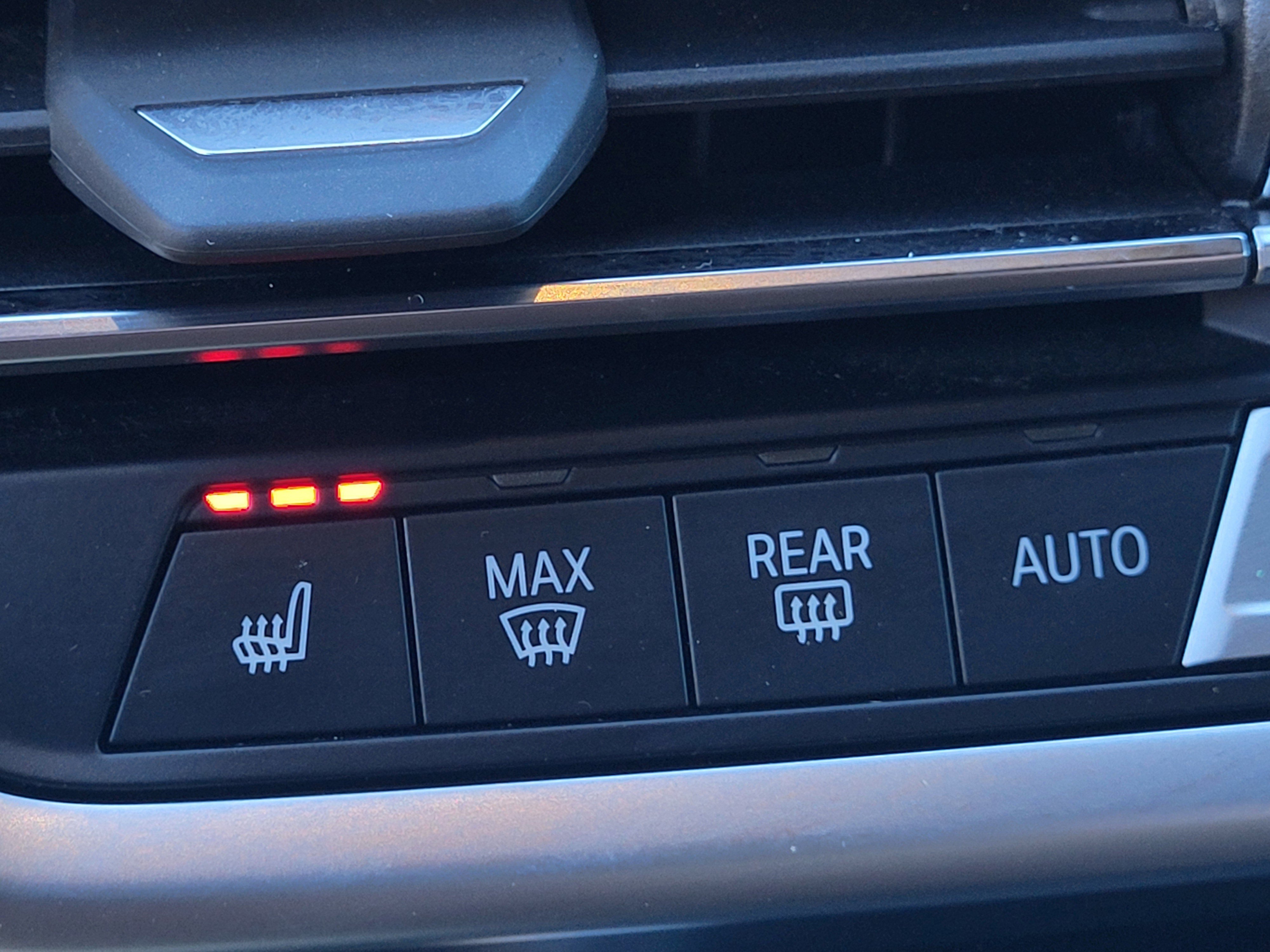 Used 2023 BMW X3 xDrive30i w/ Premium Package image 25