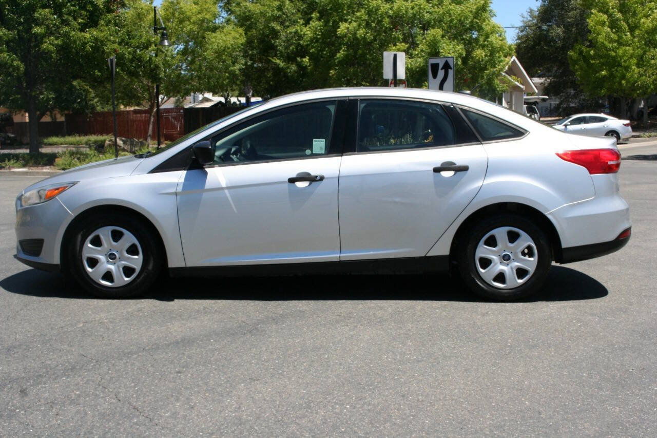 Used 2017 Ford Focus S FWD image 8