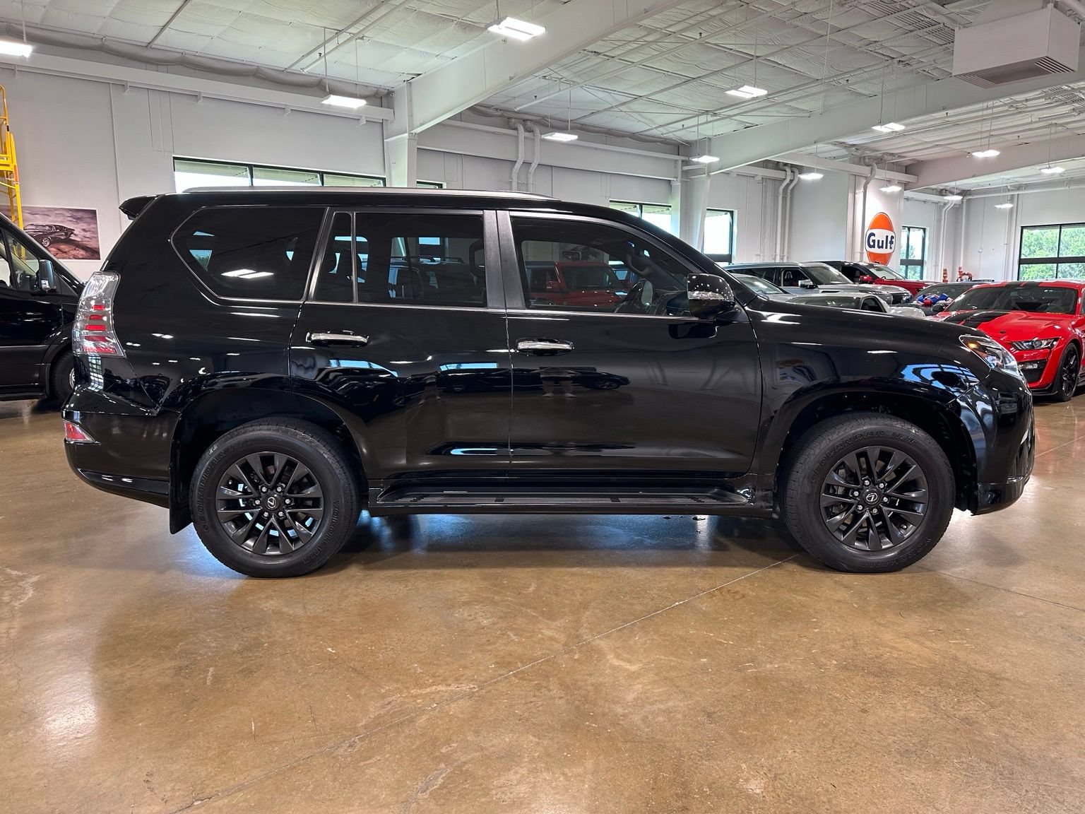 Used 2021 Lexus GX 460 Premium w/ Premium Package AWD/4WD image 8