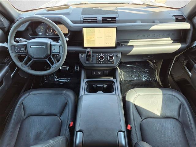 Used 2023 Land Rover Defender 90 V8 AWD/4WD image 25