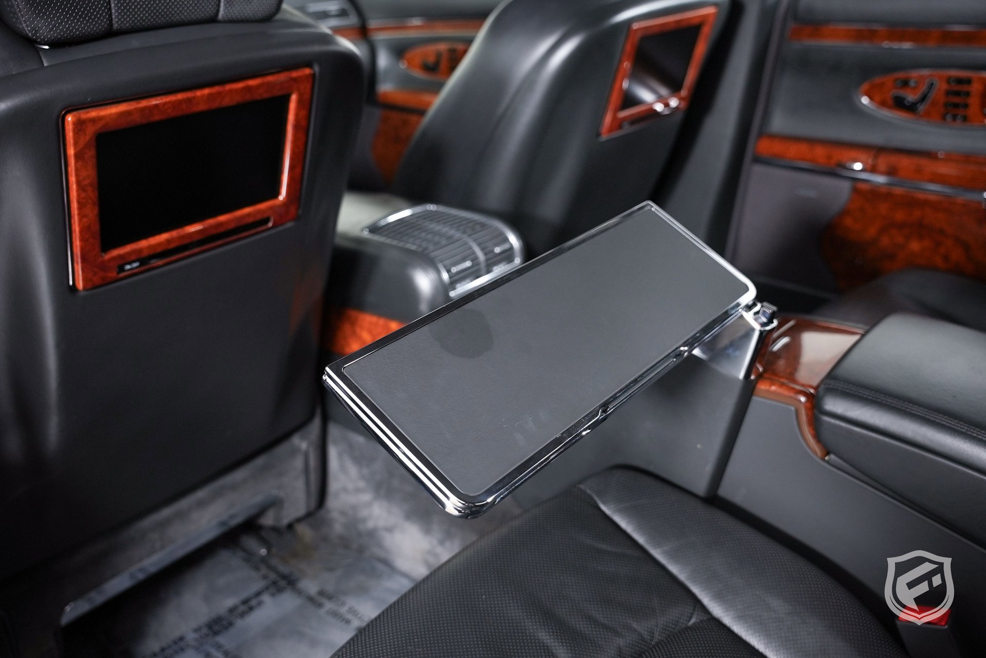 Used 2004 Maybach 57 image 38