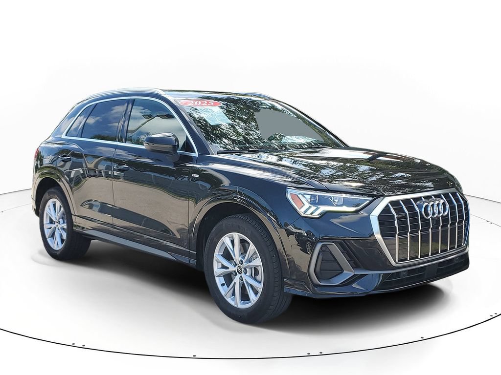 Certified 2025 Audi Q3 2.0T Premium Plus w/ Premium Plus Package