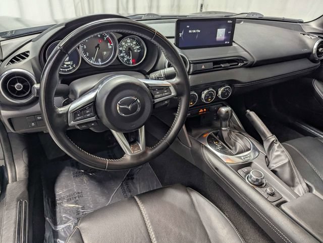 Used 2025 MAZDA MX-5 Miata RF Grand Touring RWD image 6
