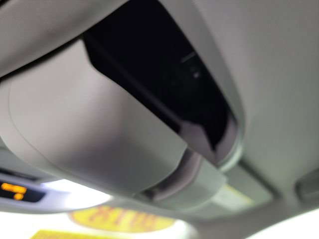 Used 2018 GMC Acadia SLE image 34