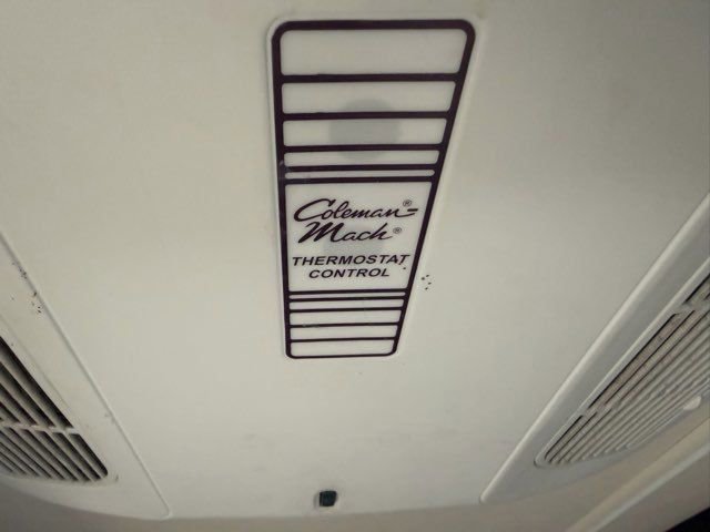 Used 2018 Mercedes-Benz Sprinter 3500 image 26