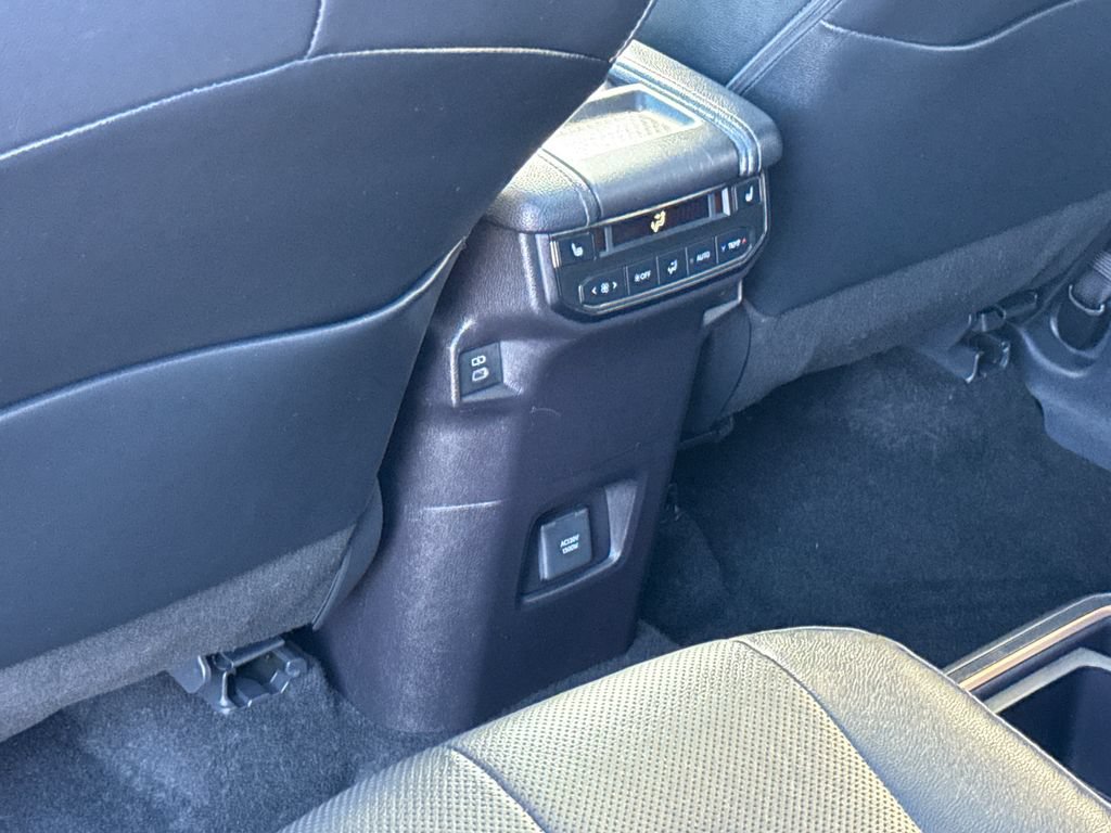 Used 2025 Toyota Grand Highlander AWD Hybrid image 38