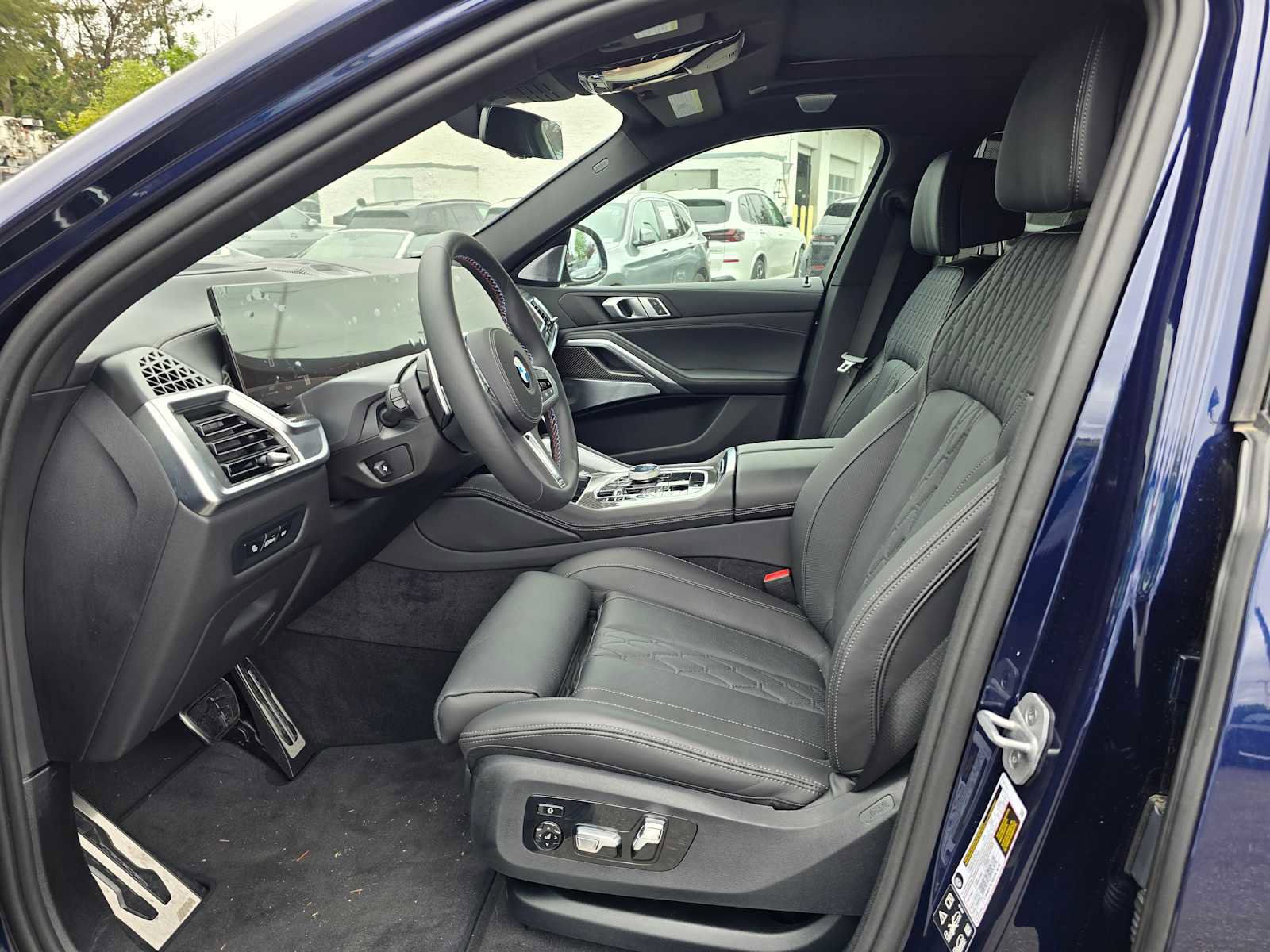 New 2025 BMW X6 M60i image 23