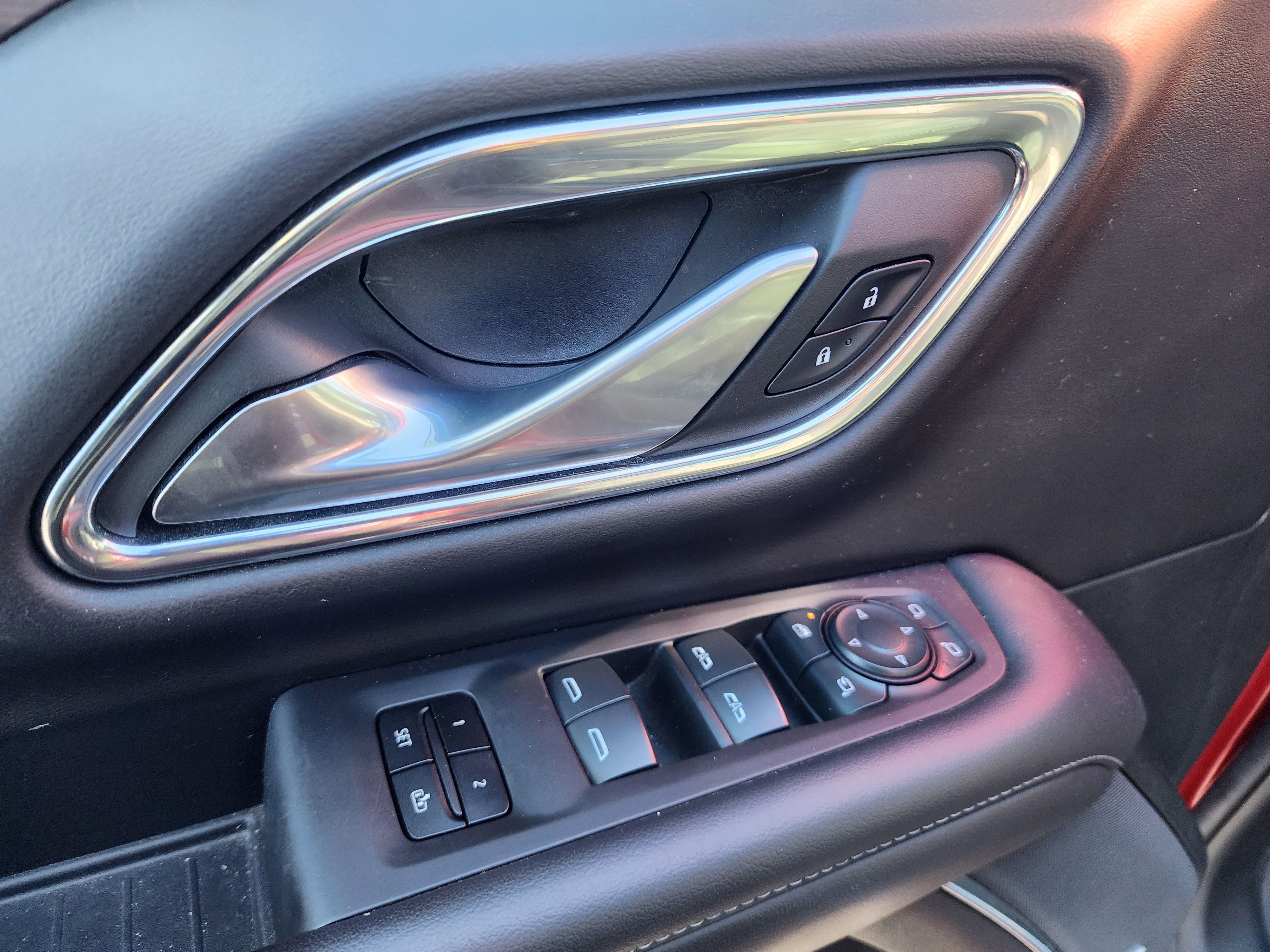 Used 2022 Chevrolet Tahoe Z71 w/ Z71 Off-Road Package image 26