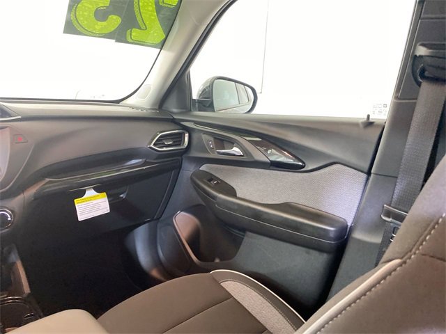 Used 2023 Chevrolet TrailBlazer LT image 11