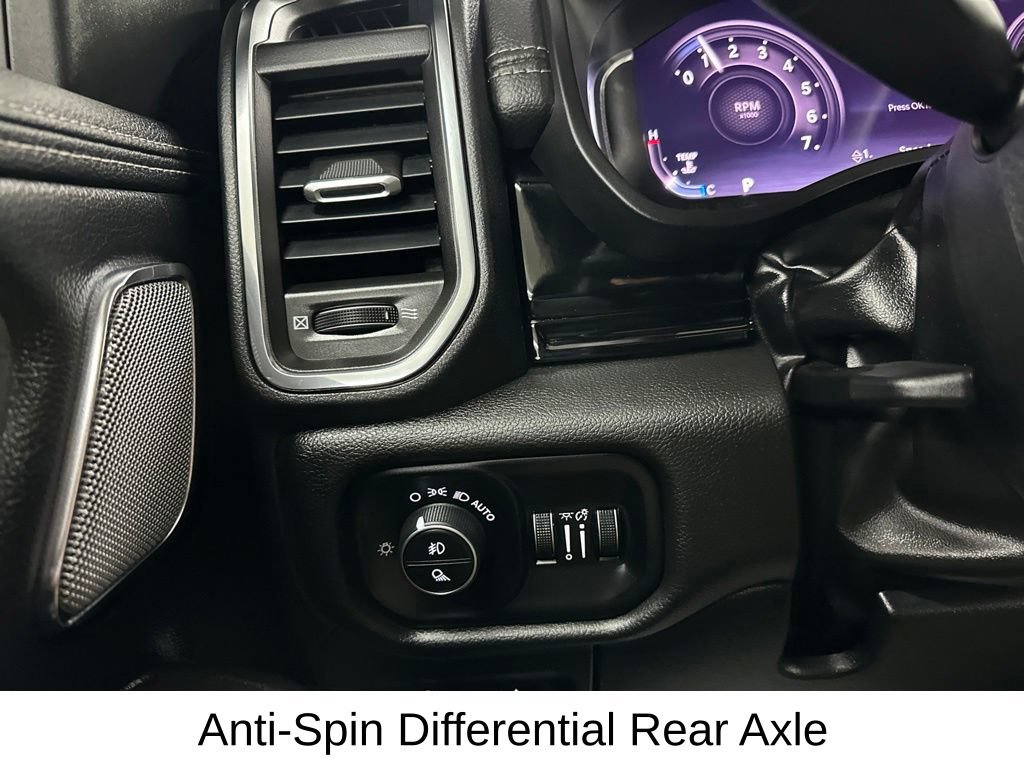 Used 2025 RAM 1500 Laramie AWD/4WD image 45