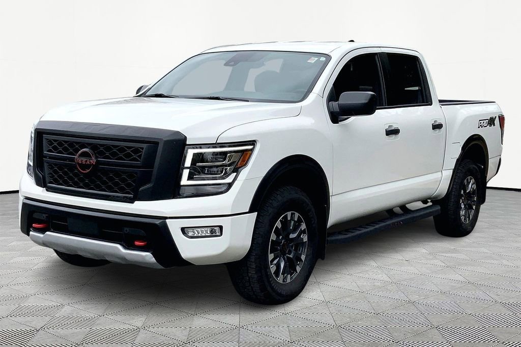 Used 2024 Nissan Titan PRO-4X w/ Off Road Protection Package image 3