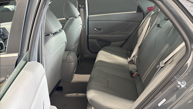 New 2026 Hyundai Elantra SEL Sport Premium FWD image 24