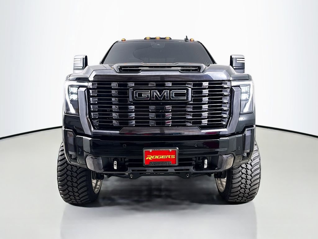 Used 2024 GMC Sierra 2500 Denali Ultimate image 2
