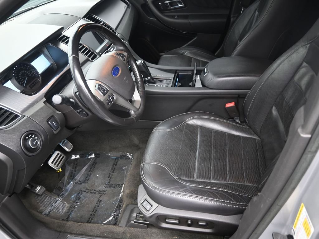 Used 2018 Ford Taurus SHO w/ Driver Assist Package image 11
