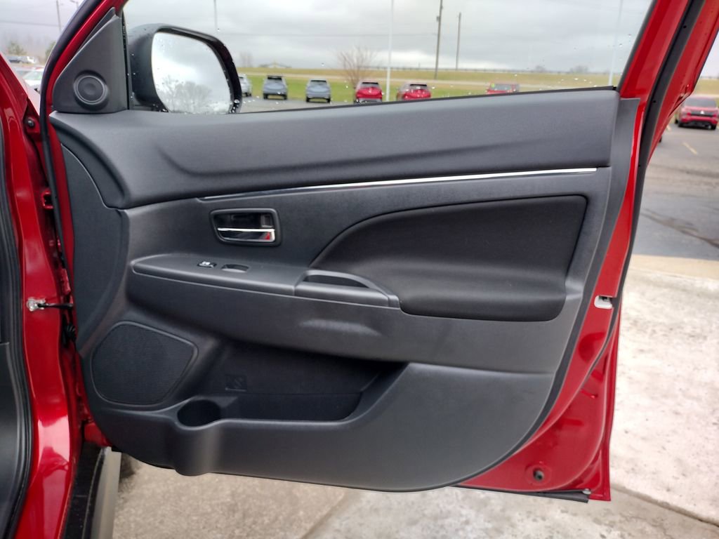 Used 2024 Mitsubishi Outlander Sport ES image 18