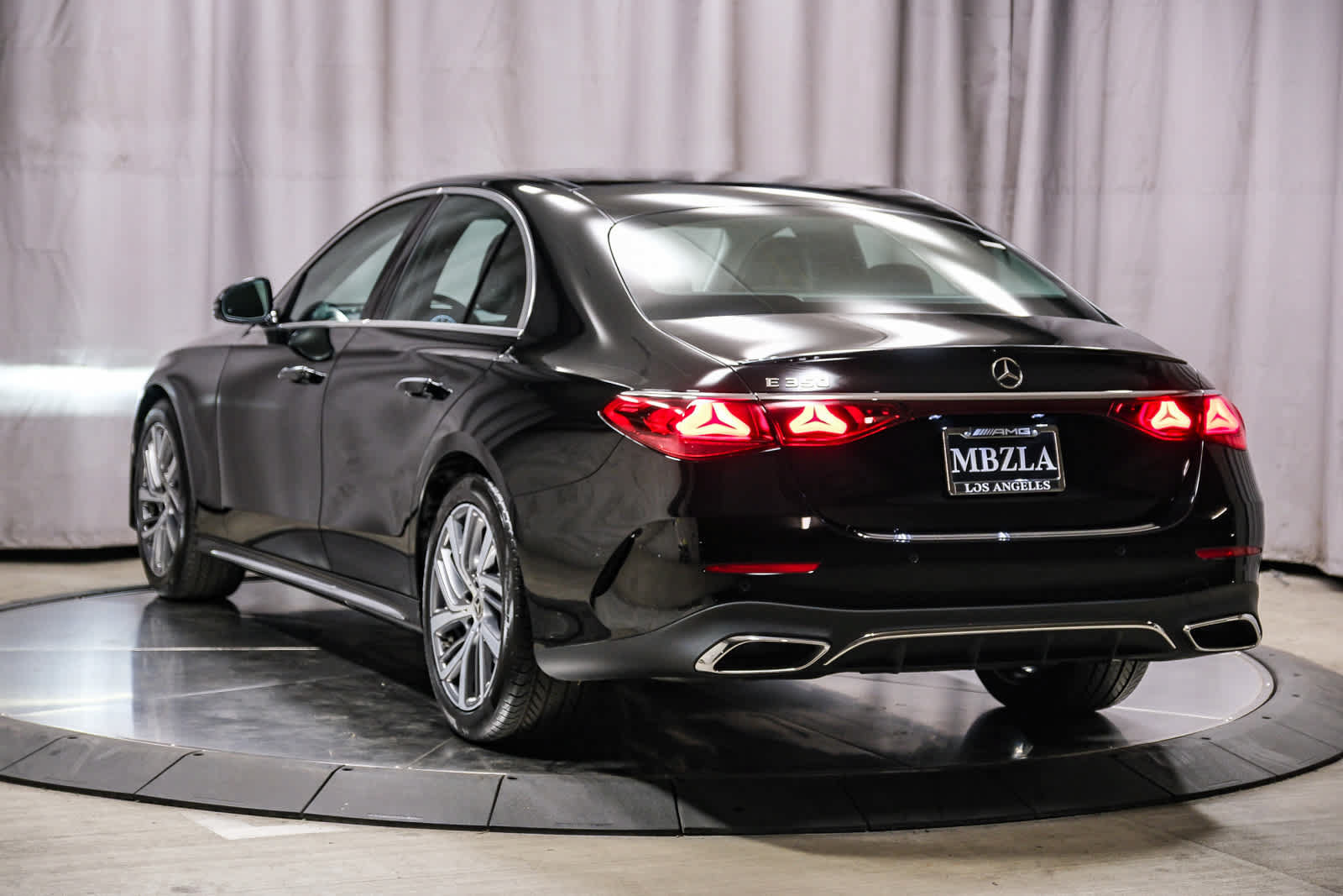 Used 2026 Mercedes-Benz E 350 Sedan image 2