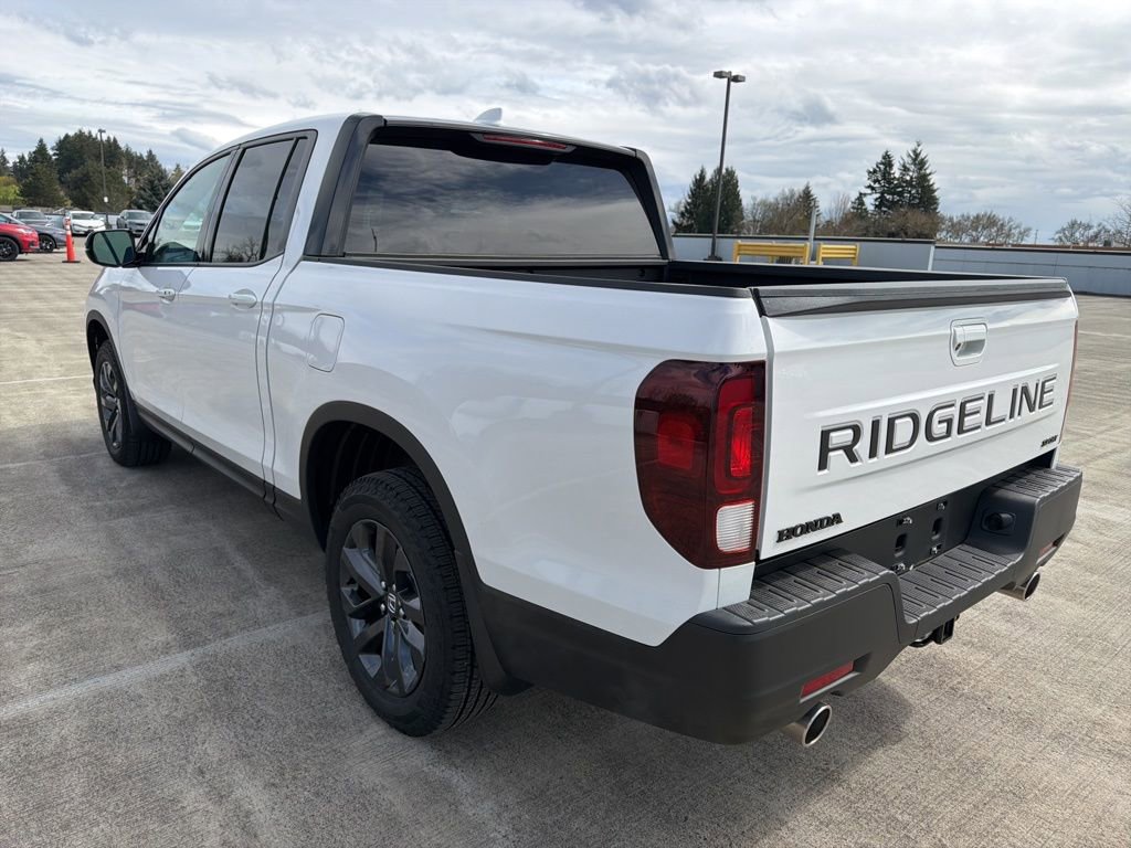 Used 2024 Honda Ridgeline Sport image 6