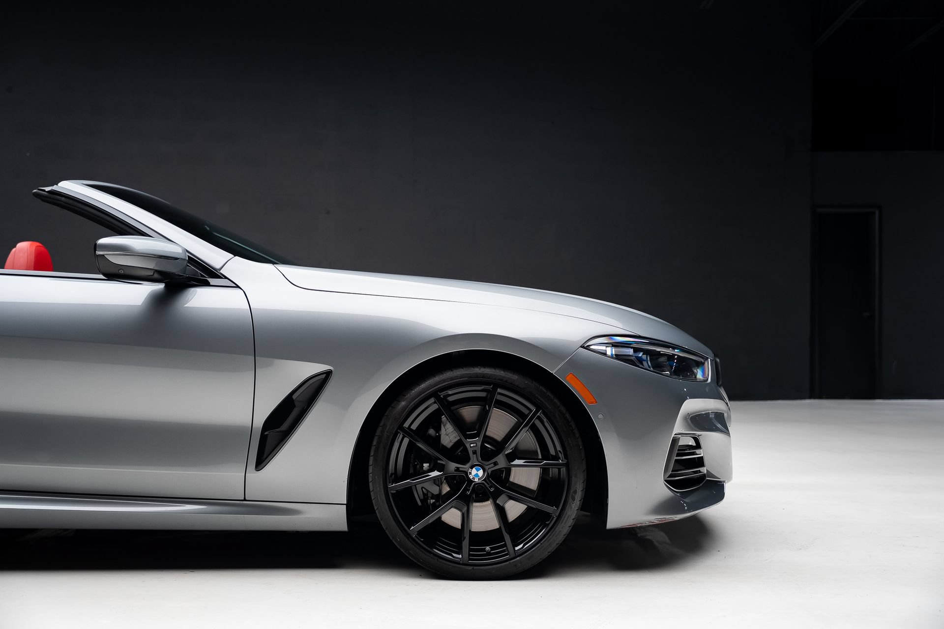 Used 2024 BMW 840i Convertible w/ M Sport Professional Package RWD image 40