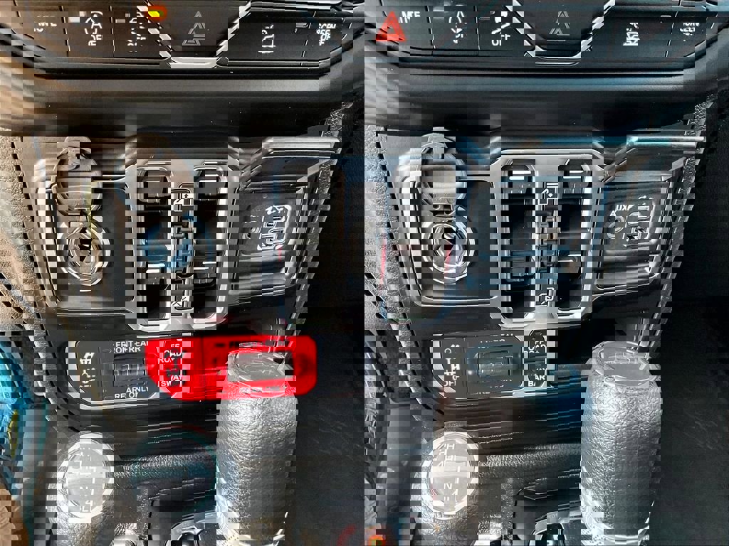 Used 2023 Jeep Gladiator Rubicon w/ Cold Weather Group image 26