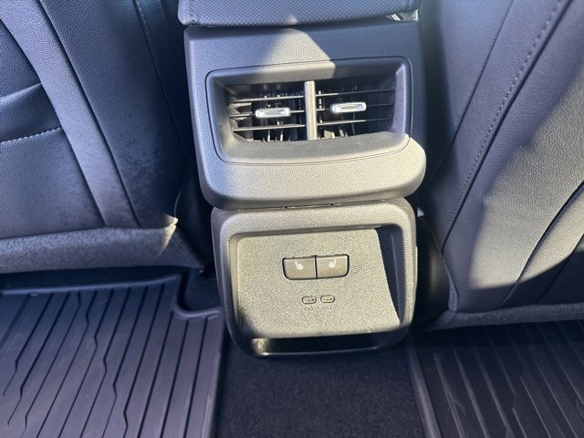 New 2025 Chevrolet Equinox EV RS image 23