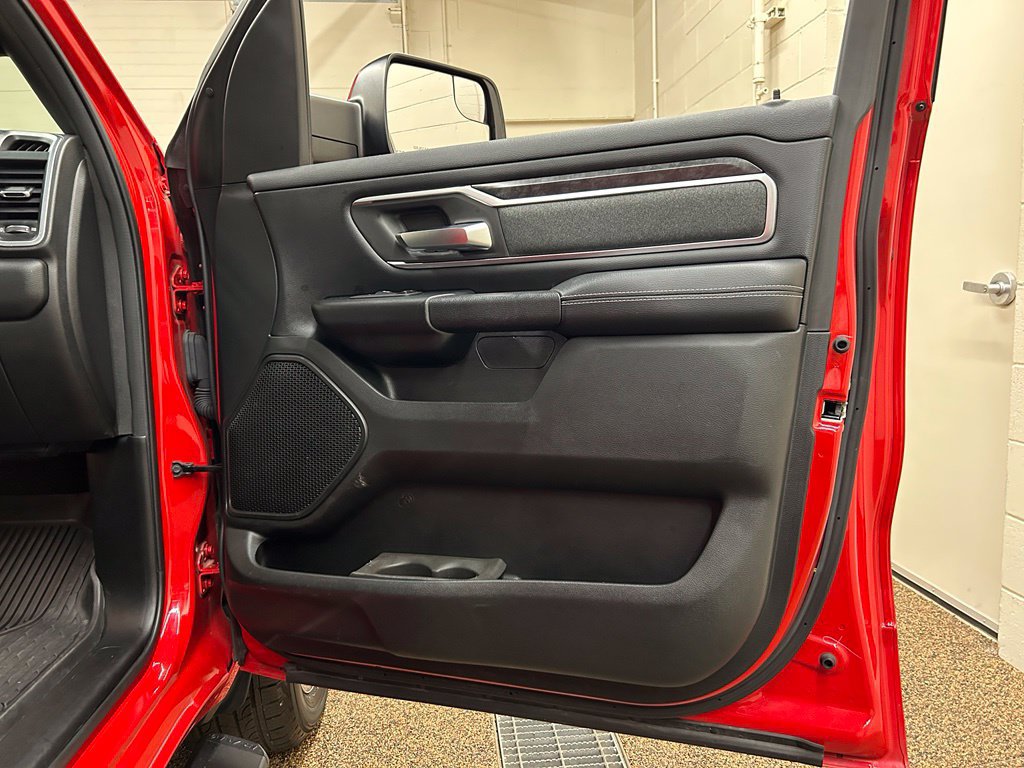 Used 2019 RAM 1500 Big Horn AWD/4WD image 16