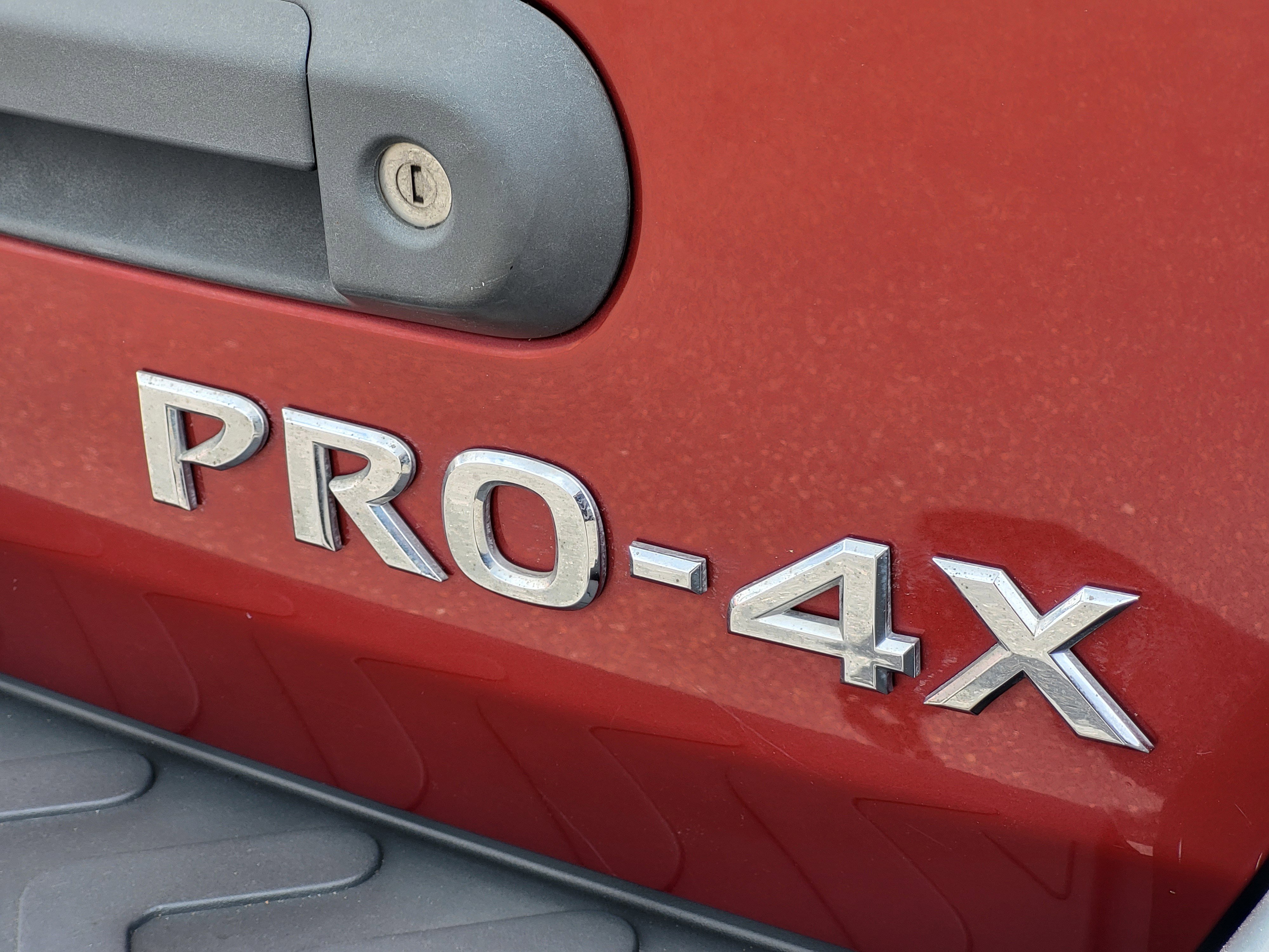 Used 2015 Nissan Xterra PRO-4X image 9