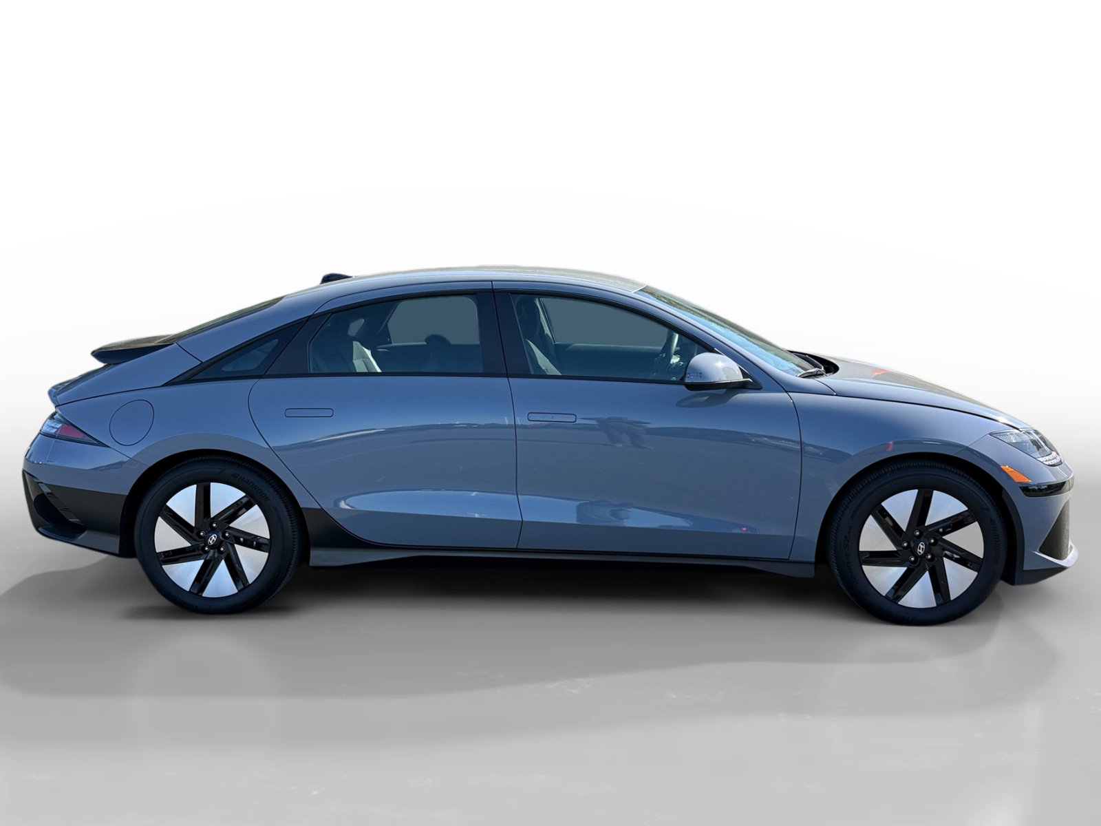 Certified 2025 Hyundai Ioniq 6 SEL RWD image 6